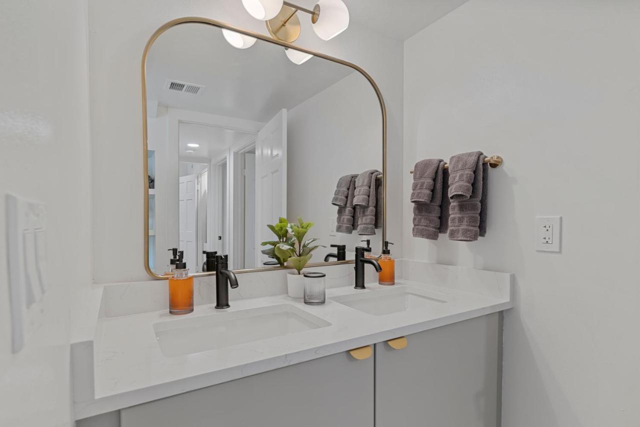Peaceful Phoenix Getaway - Central Location, Family-Friendly & Pool Table! מראה חיצוני תמונה